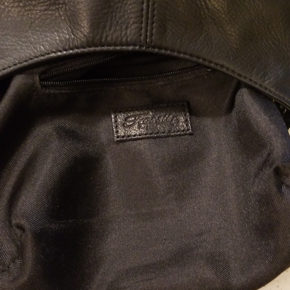 Small Fossil leather crossbody bag - Picture 6 of 8